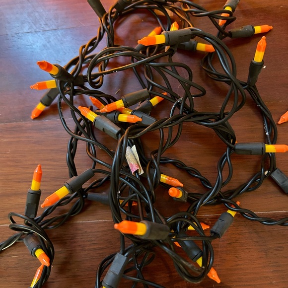 2 pk. Candy corn string lights - Picture 2 of 3